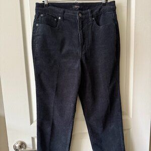 Quince Organic Stretch Corduroy Straight Leg Pant in Black EUC